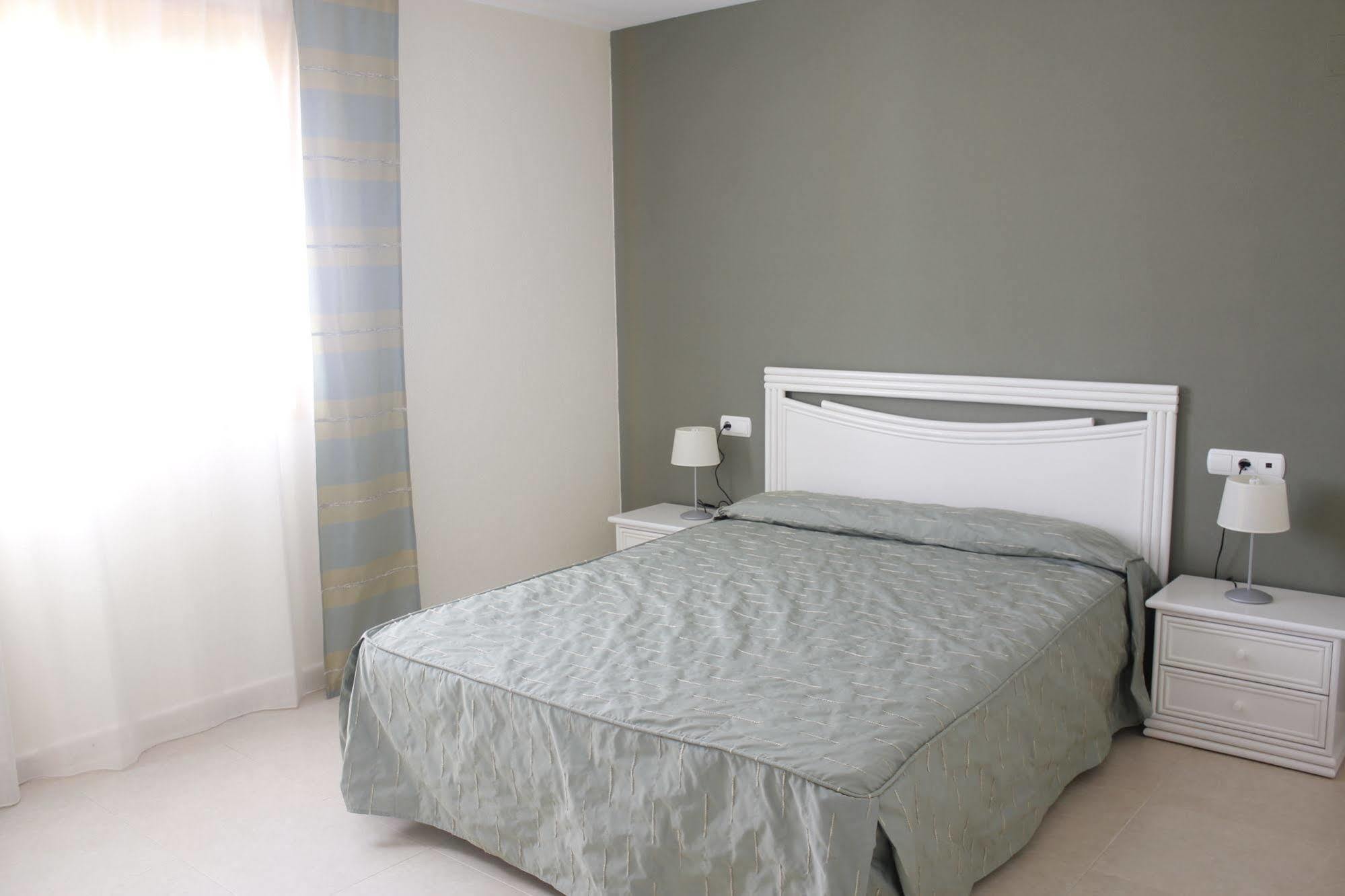 Apartamentos Ambar Beach Unitursa Calp Extérieur photo