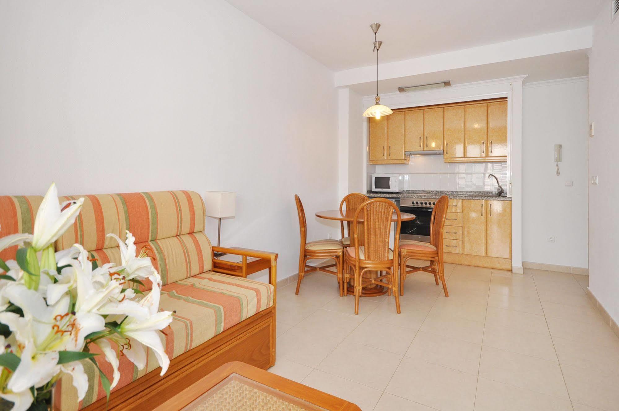 Apartamentos Ambar Beach Unitursa Calp Extérieur photo